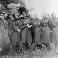 Документальные фильмы о 46-Гвардейском Таманском женском авиаполке ночных бомбардировщиков